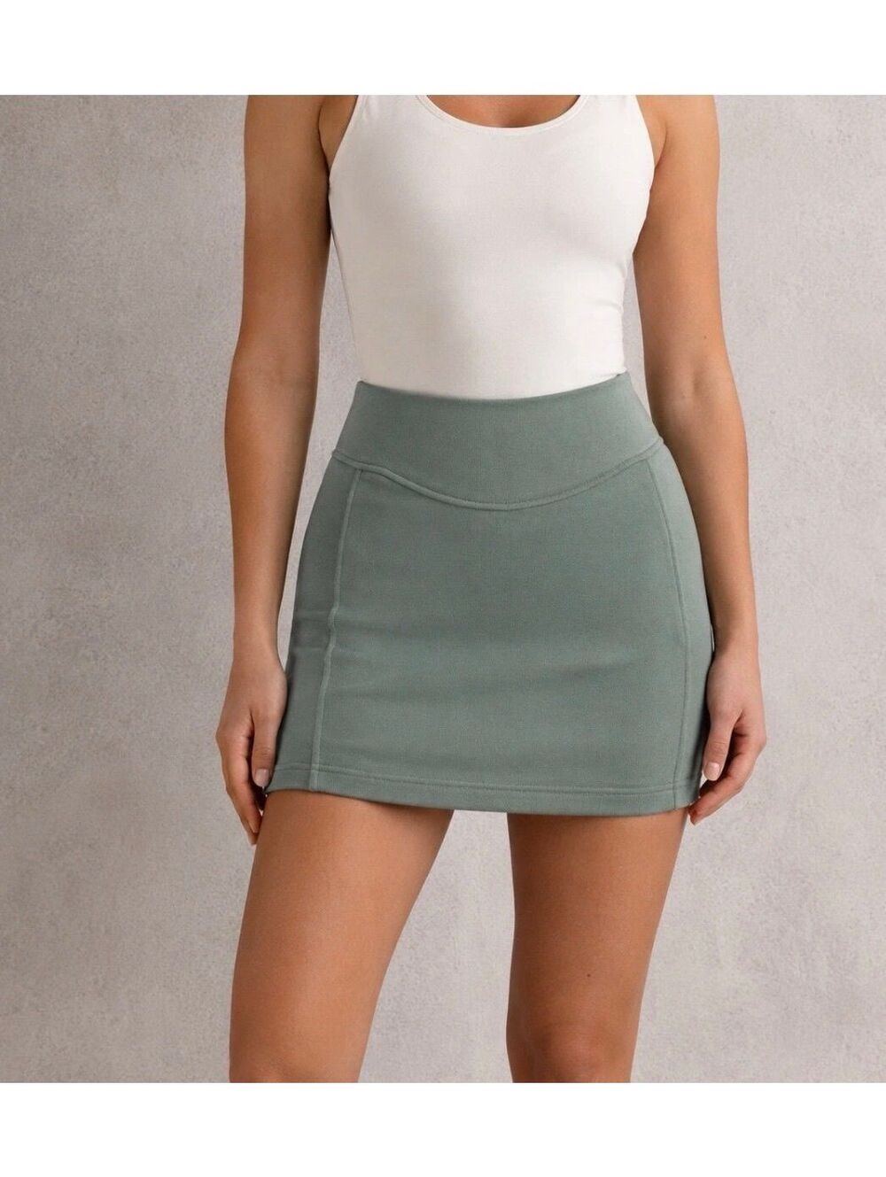 NWT Lululemon HR Mini Scuba Skirt XS